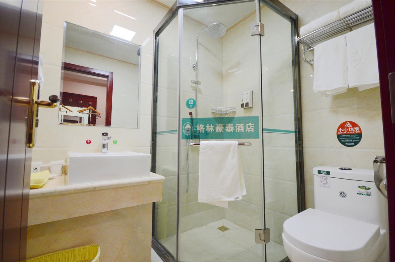 Greentree Alliance Jiangxi Nanchang Honggutan Middle Fenghuang Avenue Hotel 외부 사진