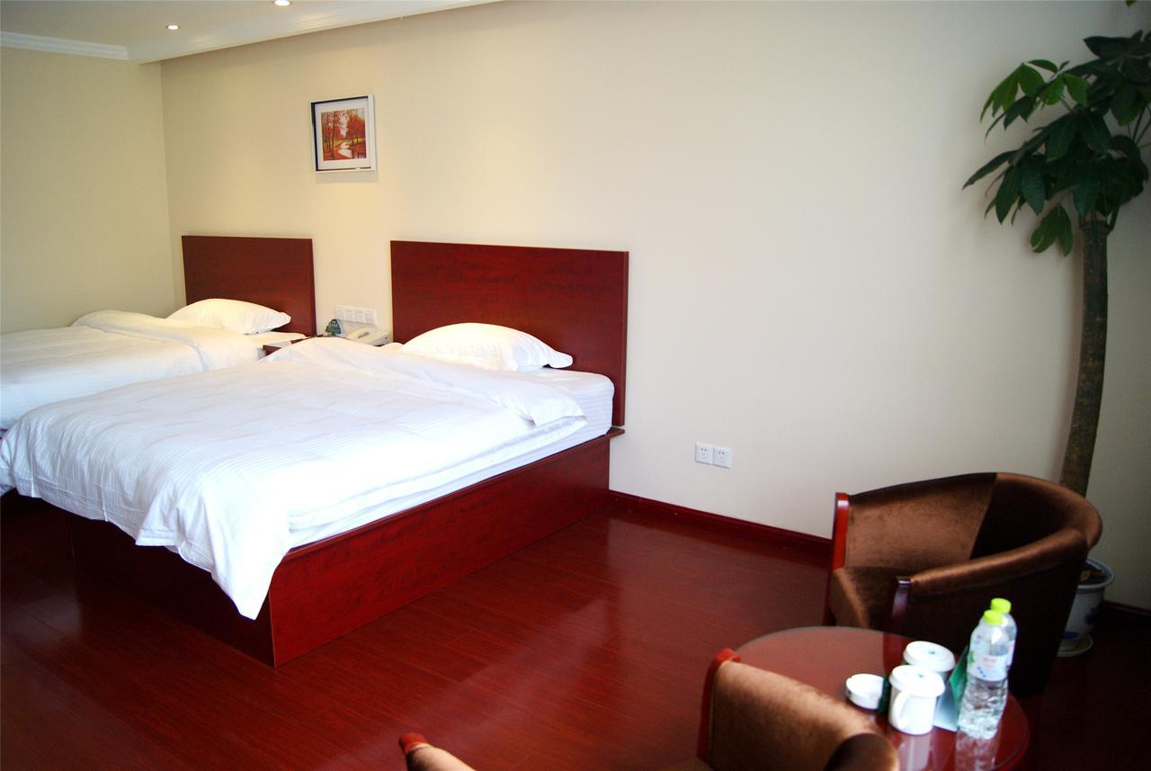 Greentree Alliance Jiangxi Nanchang Honggutan Middle Fenghuang Avenue Hotel 외부 사진