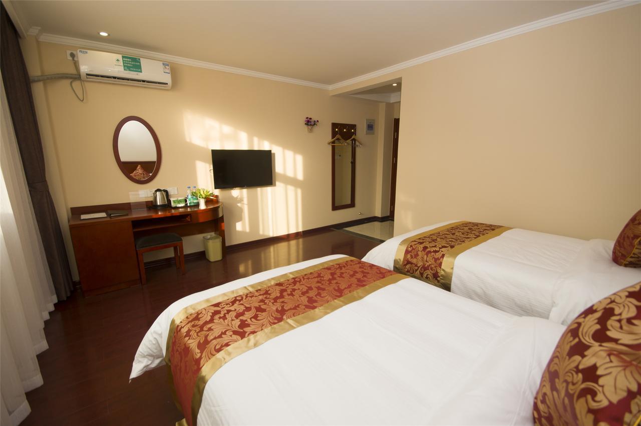 Greentree Alliance Jiangxi Nanchang Honggutan Middle Fenghuang Avenue Hotel 외부 사진