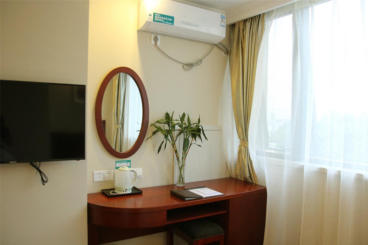 Greentree Alliance Jiangxi Nanchang Honggutan Middle Fenghuang Avenue Hotel 외부 사진